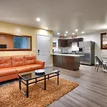 2A Relaxing Redcliff Condo