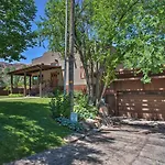 Moab Getaway With Ample Parking, Walk To Main Street