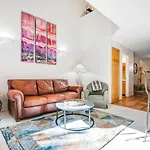 Canyon Wind Casita