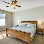 Moab Vacation Rental Pool And Hot Tub Access!