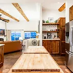 Gorgeous Moab Retreat With Red Rock And La Sal Mountain Views - South Valley