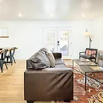 Near Downtown Stylish 2Br With Amazing Patio - 3