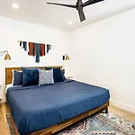 Near Downtown Stylish 2Br With Amazing Patio - 3