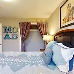 Downtown Cozy Home Base - Purple Sage 8