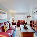 Downtown Cozy Home Base - Purple Sage 5