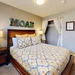Downtown Cozy Home Base - Purple Sage 3