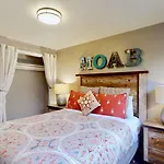 Downtown Cozy Home Base - Purple Sage 2