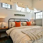 Moab Digs - Your Downtown Basecamp!