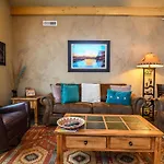 Rim Village I1