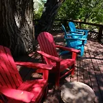 Creekside Cowa-Bungalow!