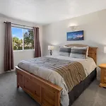 3287 Fairway Loop
