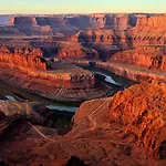 Downtown Moab Basecamp Pool & Hot Tub - Entrada