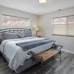 Rim Village Unit V4
