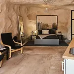 The Caves At Moab - At Private Riverside Ranch