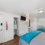 Atomic Motel
