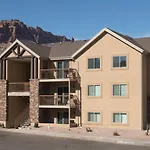 Moab Redcliff Condos