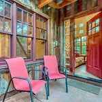 Creekside Guest Cottage