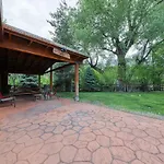 Creekside 61 East