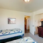 Rim Village Q4