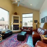 Rim Village Q4