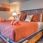 Upscale Moab Home With Red Rock Views And Hot Tub
