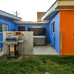 Inn 1 - Downtown 1 Bedroom Unit, Sleeps 6 With Shared Hot Tub