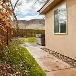 Cw343 - Great Downtown Location With A Private Hot Tub