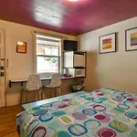 Lodge 5 - Downtown Location. Studio With Shared Hot Tub. Minutes To Arches N.P.
