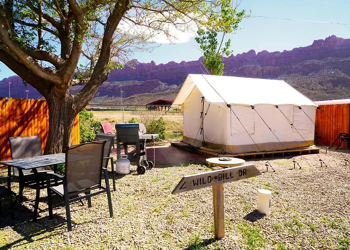 Funstays Glamping Setup Tent In Rv Park #6 Ok-T6