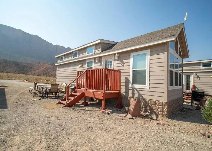 Redrock Moab Tiny House W Loft Site 7