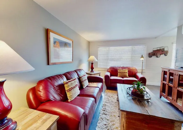 Downtown Cozy Home Base - Purple Sage 5