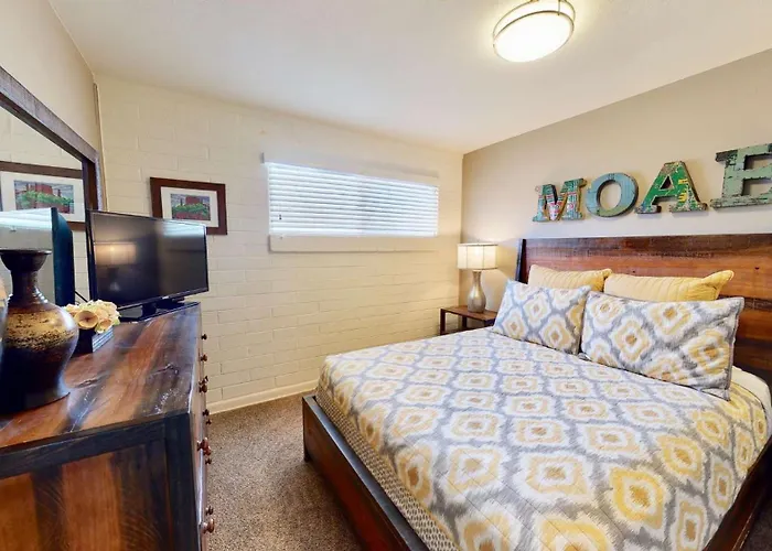 Downtown Cozy Home Base - Purple Sage 3