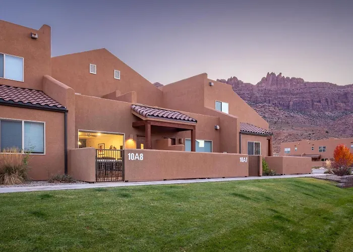 Rim Village Vista Unit 10 A8