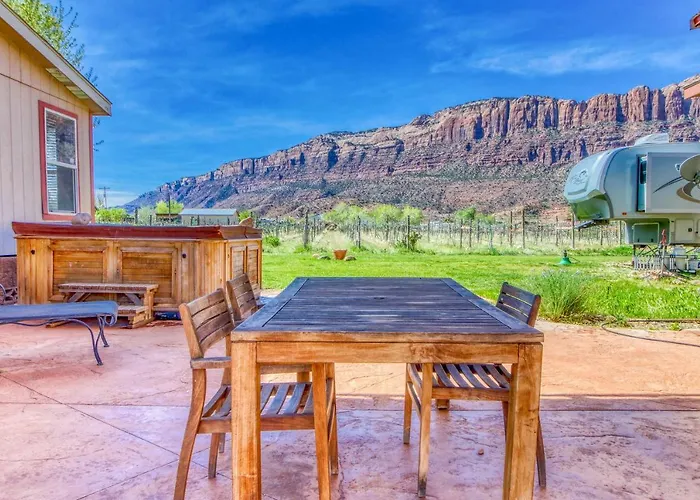 4 Bed 2 Bath Vacation Home In Arches National Park