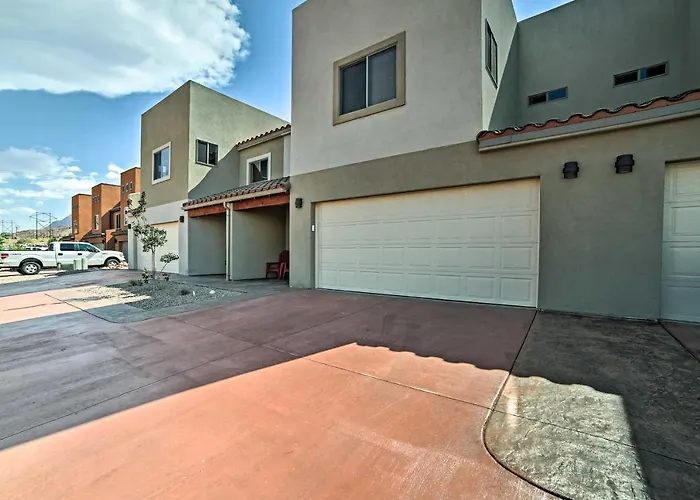 Moab Townhome With Hot Tub And Patio - Near Arches
