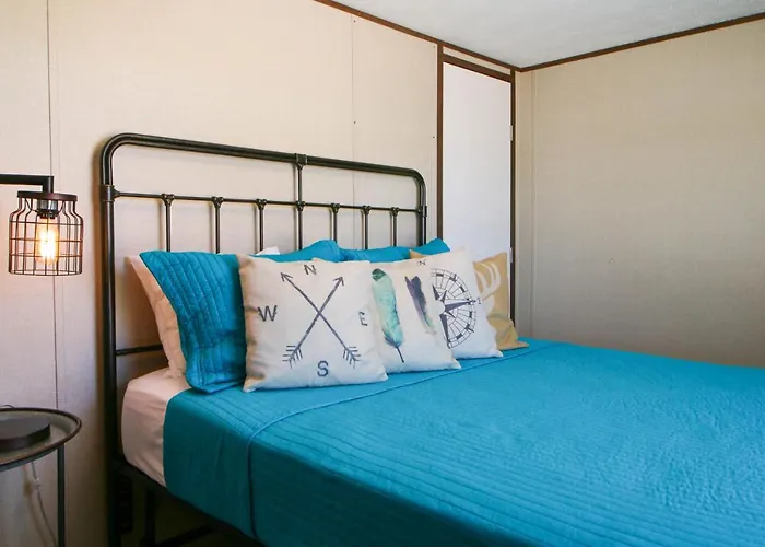 Rsh 6 - Bring The Family. Enough Room For All. Sleeps 10!