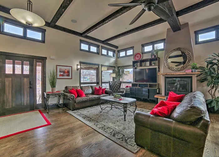 Moab Getaway With Ample Parking, Walk To Main Street
