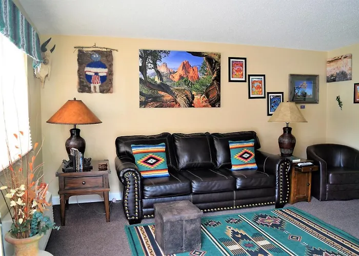 St Danes Pinyon Pine Cabin