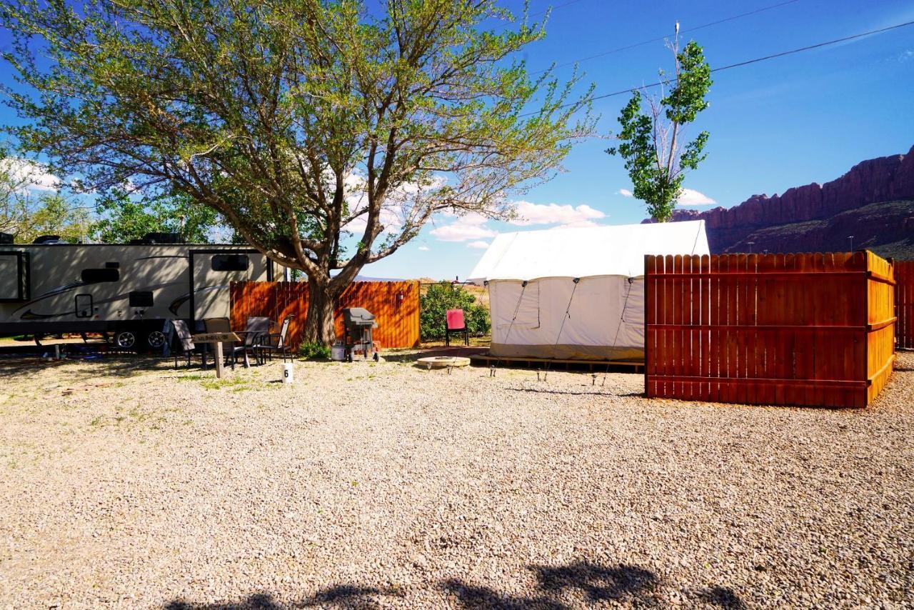 Campsite Funstays Glamping Setup Tent In Rv Park #6 Ok-t6 *