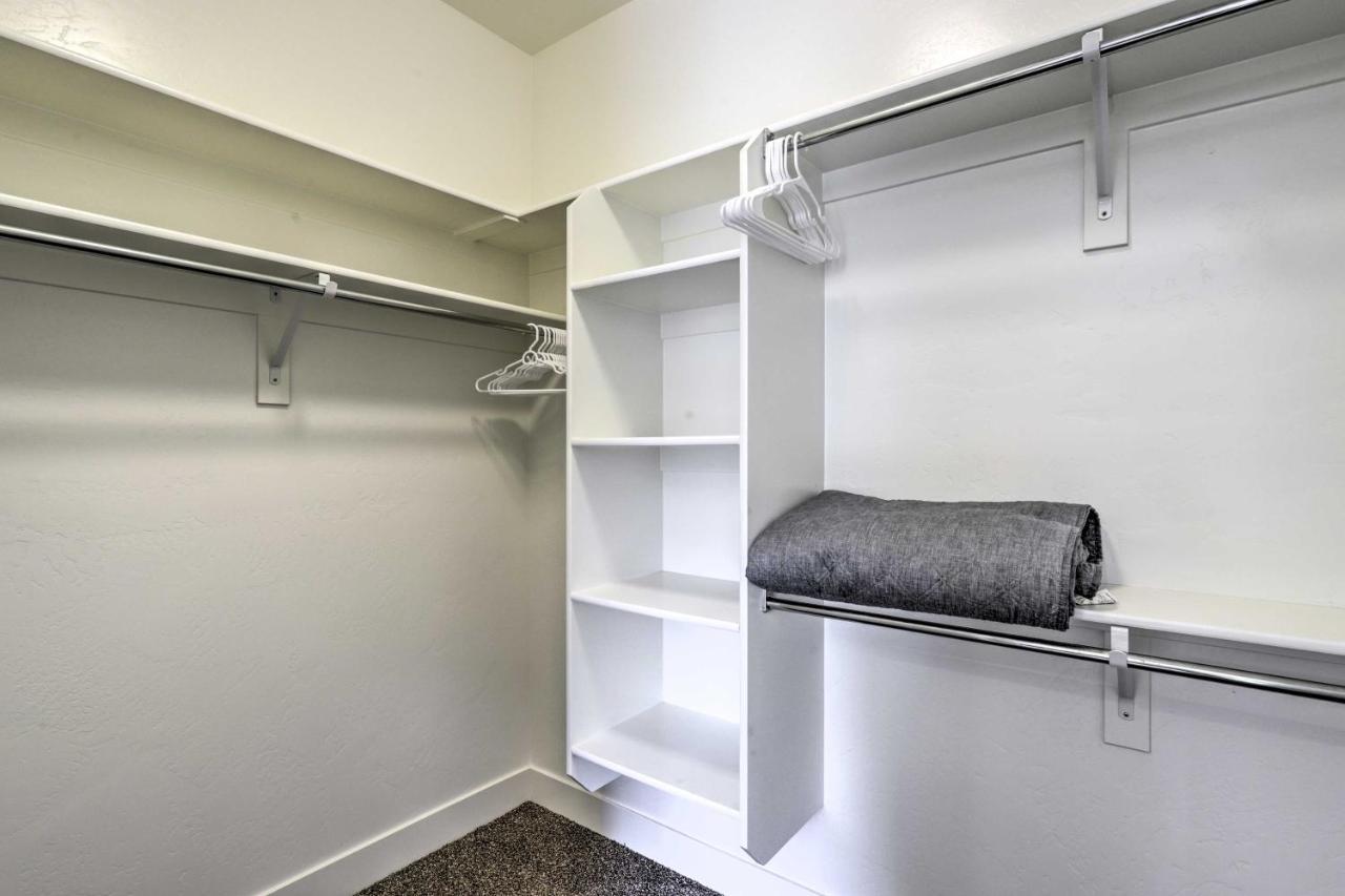 Holiday home Luxury Downtown Townhome With Pool Access! Moab