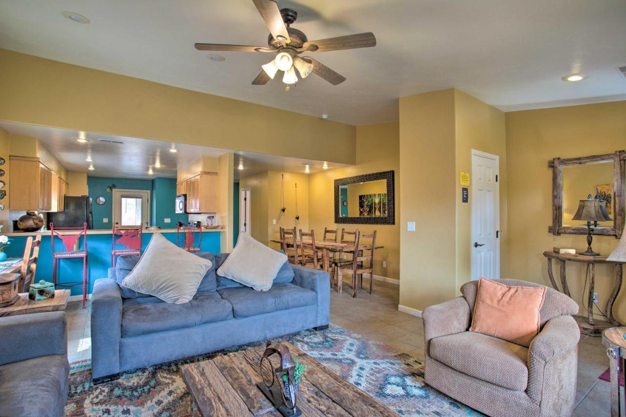 Modern Townhome With Shared Pool And Hot Tub! Holiday home *