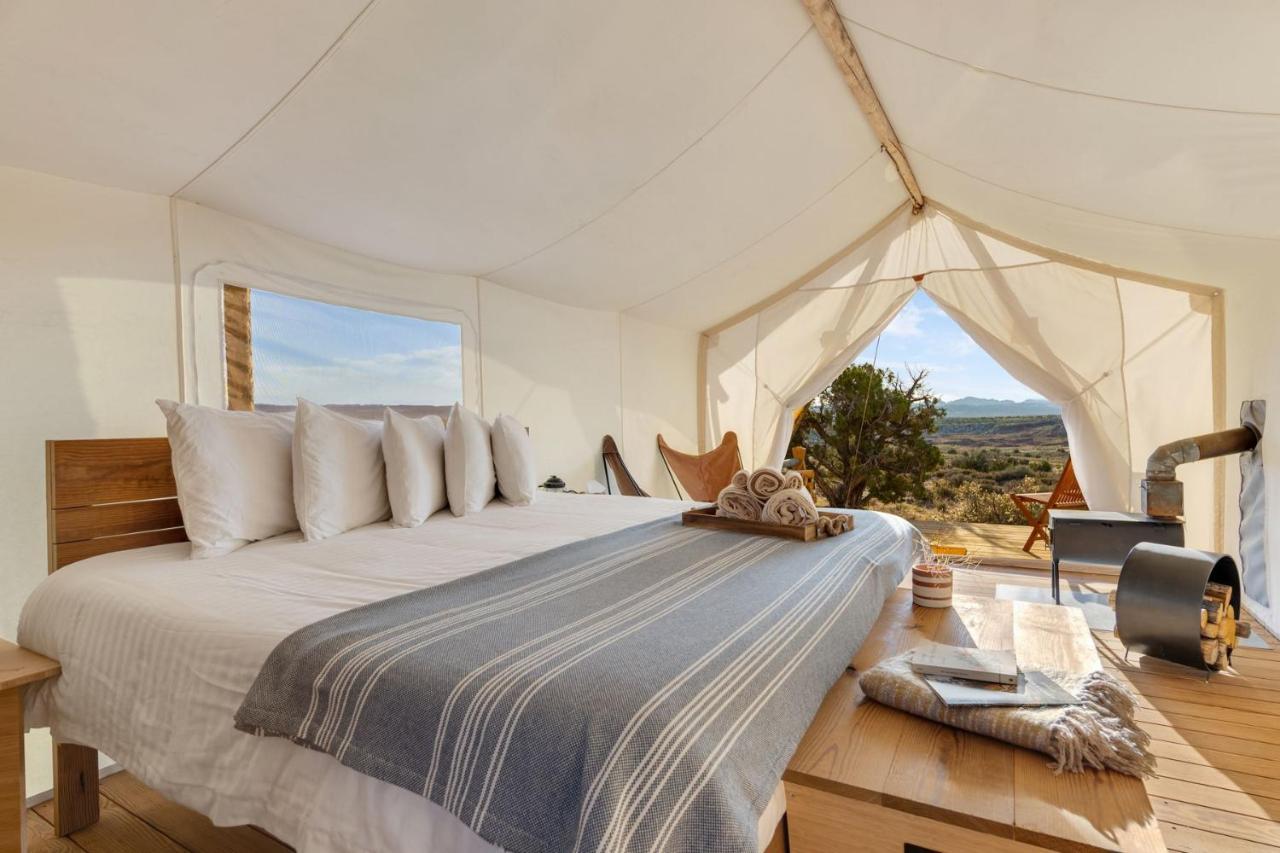 Under Canvas 3*