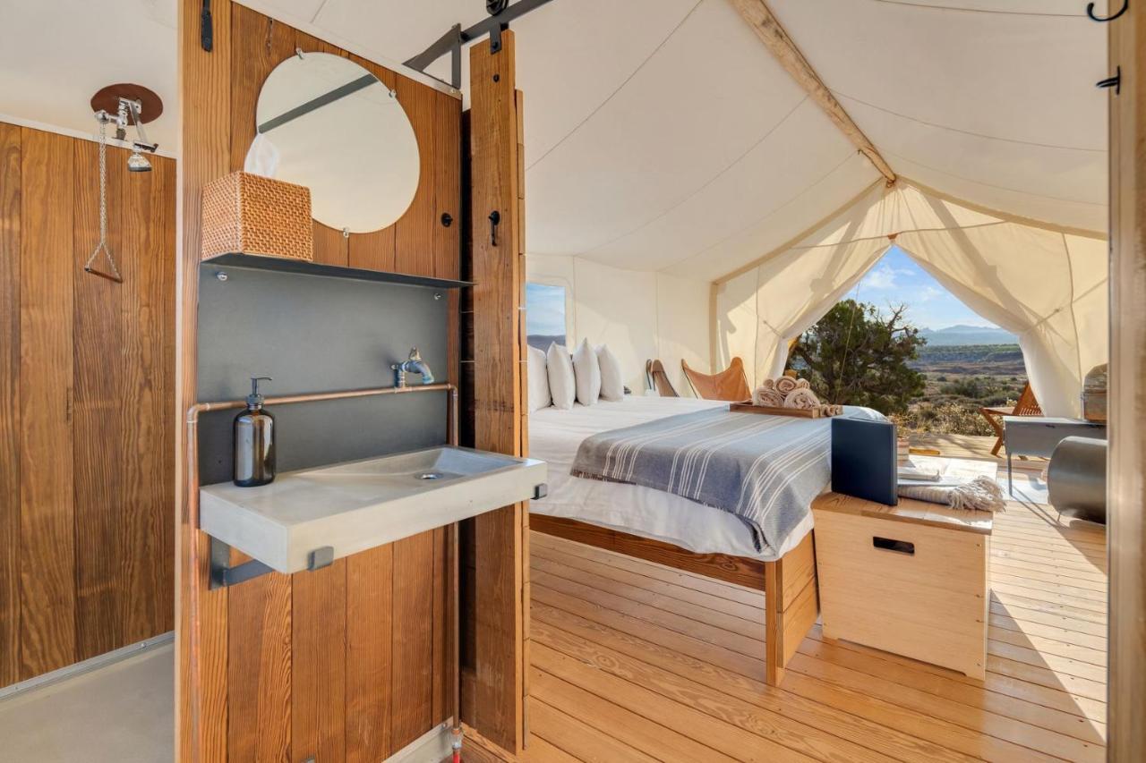 Under Canvas 3*