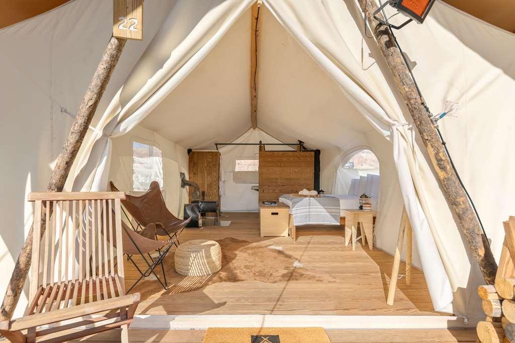 Under Canvas Luxury tent