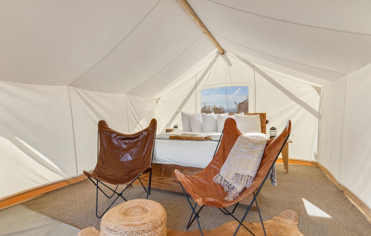 Under Canvas 3*