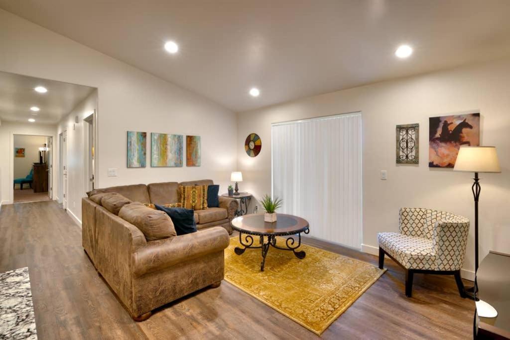 5i Cozy Family Friendly Apartment
