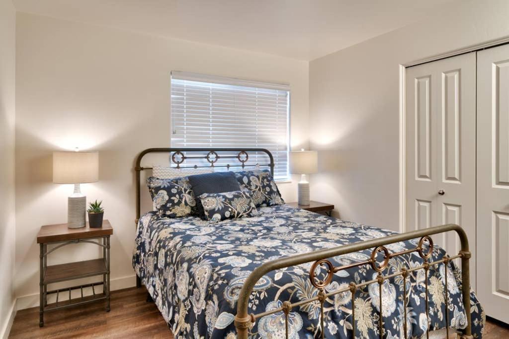 5c Sweet Redcliff Condo, Pool & Hot Tub Moab