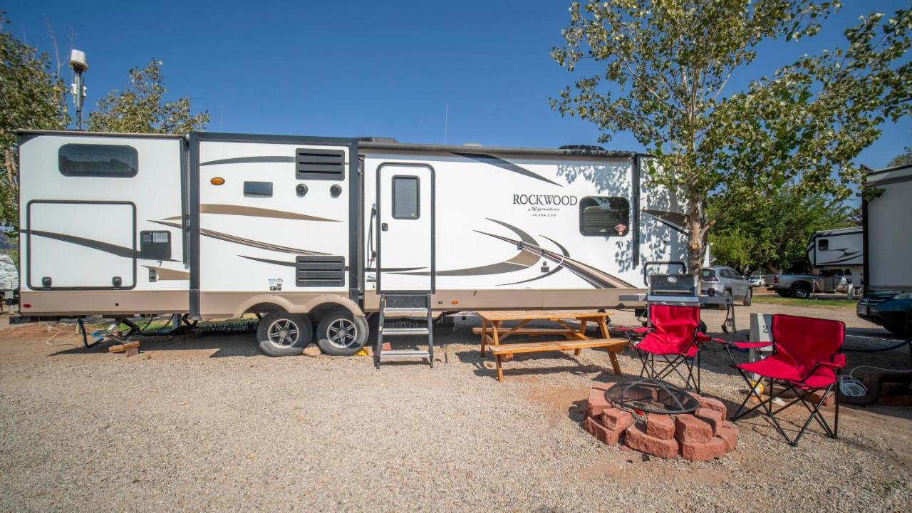 Outdoor Glamping Rockwood Trailer Ok28 Apartment Moab