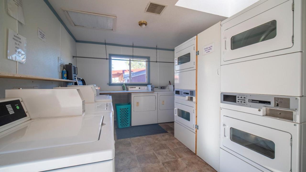 Outdoor Glamping Large 5th Wheel Setup Ok4a *