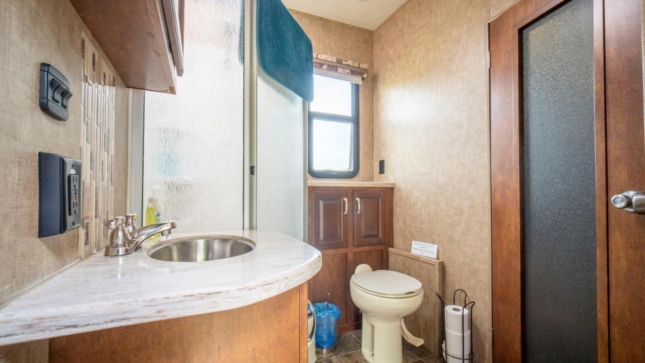 Outdoor Glamping Large 5th Wheel Setup Ok4a Moab